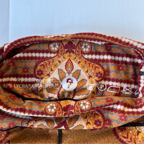 YOGA DEMOCRACY M RAD PAISLEY BELLBOTTOMS - Picture 8 of 8